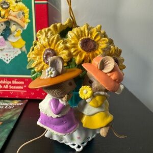 Charming Mouse Ornament with Sunflowers